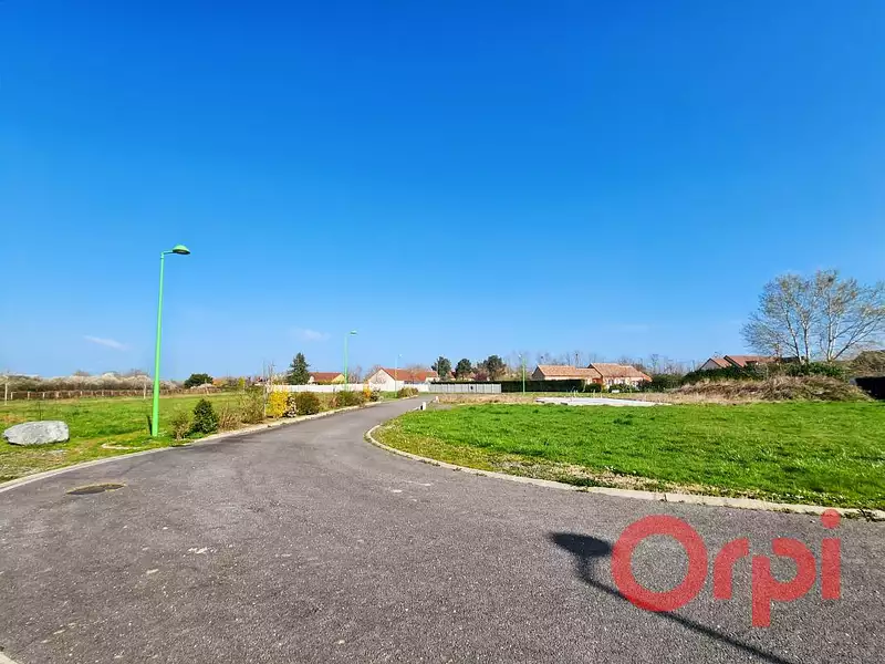 Terrain, 742 m²