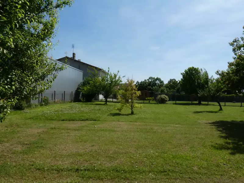 Terrain, 539 m²