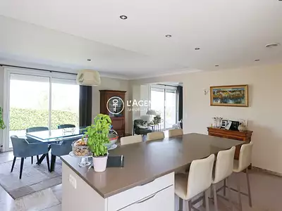 Maison, 193 m²