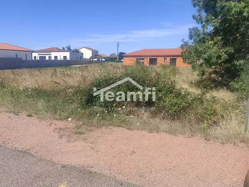 Terrain, 1 054 m²