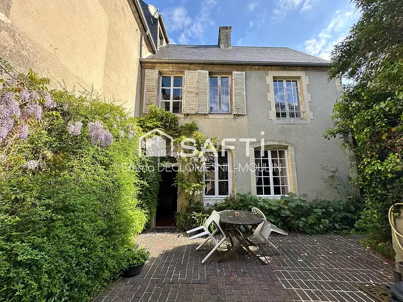 Maison, 284 m²