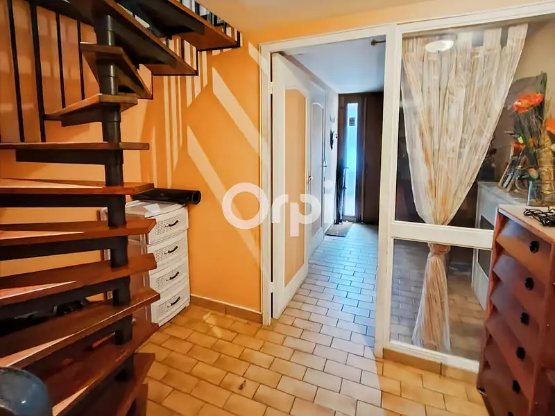 Maison, 99 m²