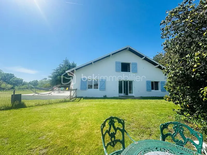 Maison, 140 m²