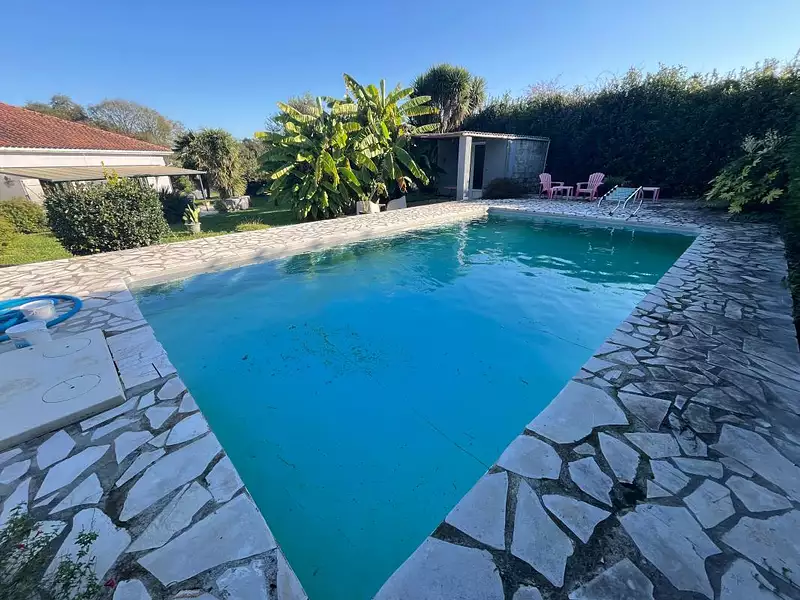Maison, 205 m²