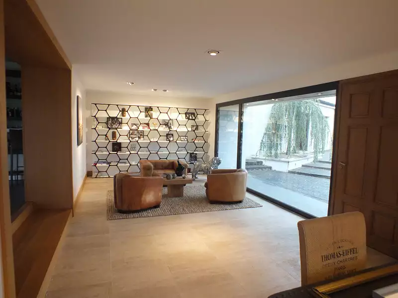 Maison, 730 m²