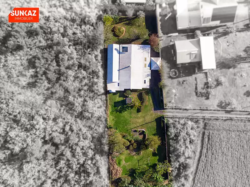 Maison, 220 m²