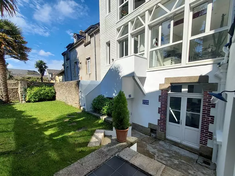 Immeuble, 330 m²