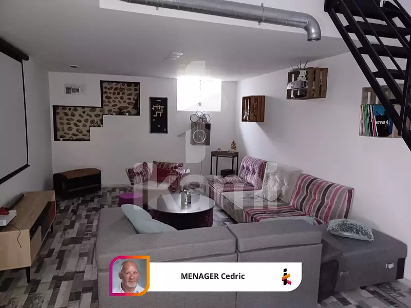 Maison, 220 m²