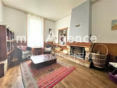 Maison, 240 m²
