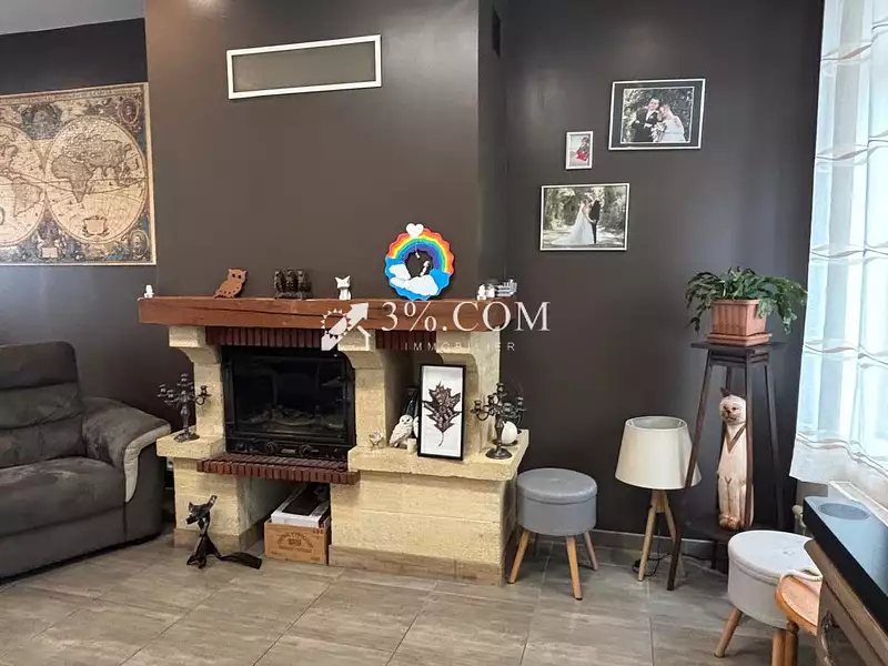 Maison, 210 m²