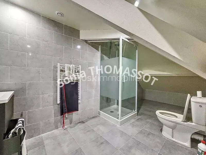 Maison, 220 m²