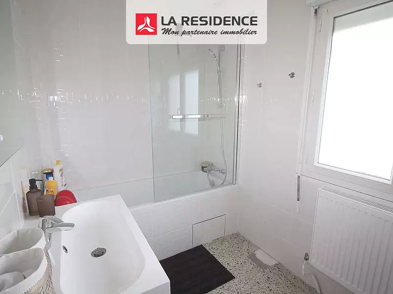 Maison, 200 m²