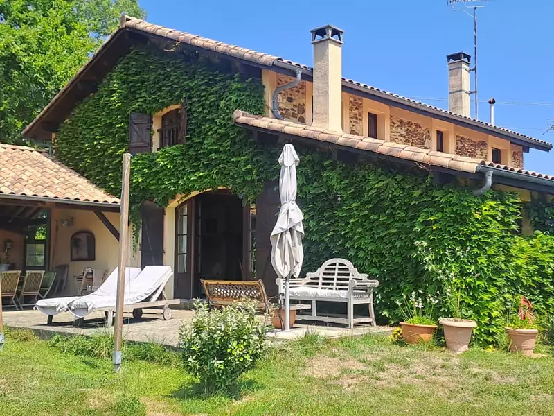Maison, 176 m²