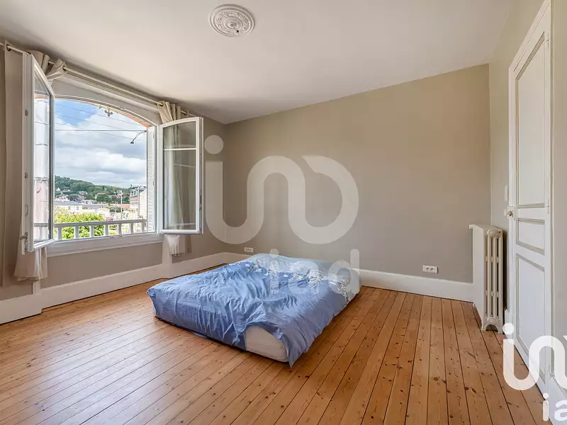 Maison, 248 m²