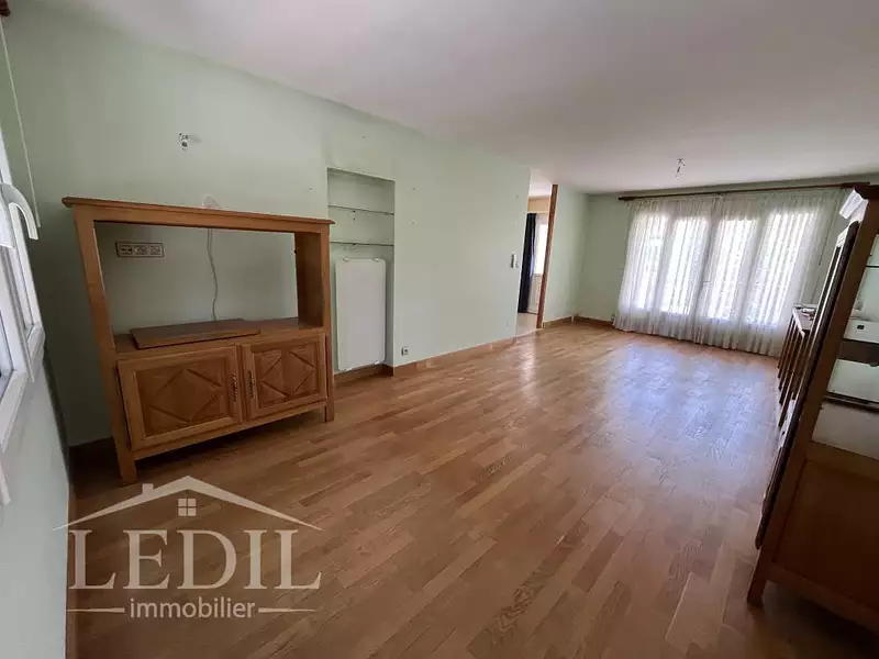 Maison, 140 m²