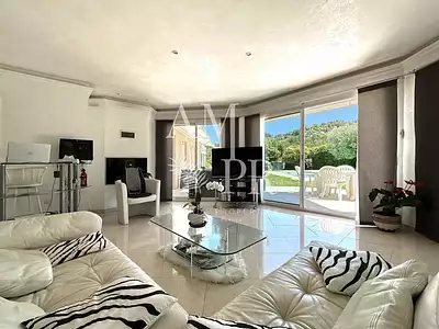 Maison, 175 m²