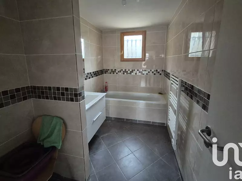 Maison, 75 m²