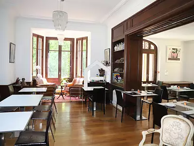 Maison, 1 000 m²
