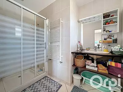 Maison, 200 m²