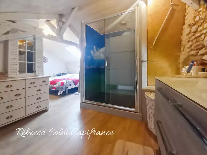 Maison, 225 m²