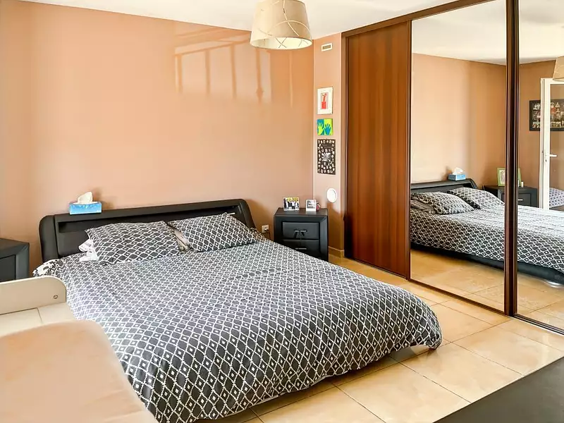 Maison, 235 m²