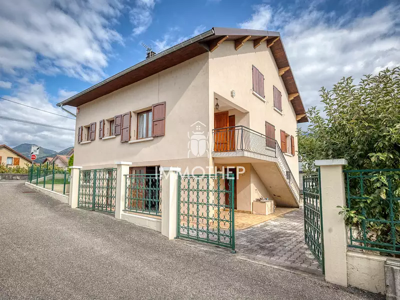 Maison, 217 m²
