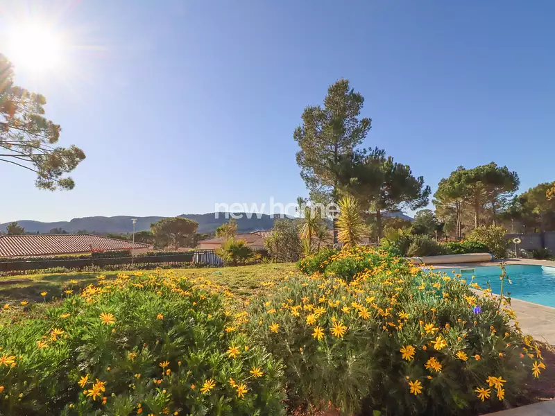 Maison, 180 m²