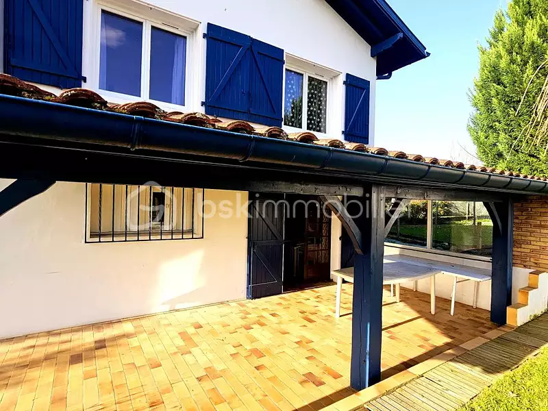 Maison, 186 m²