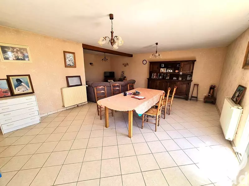 Maison, 163 m²