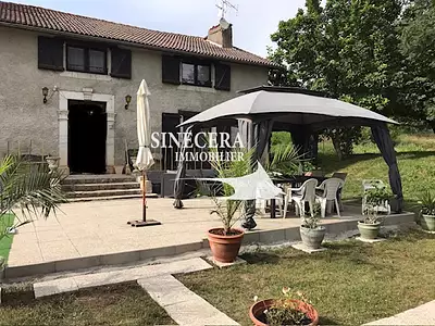 Maison, 250 m²