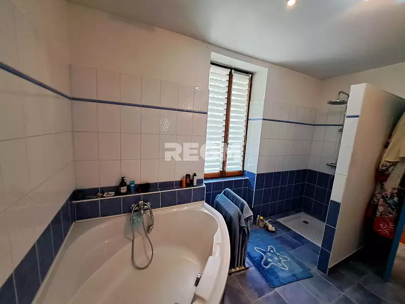 Maison, 264 m²