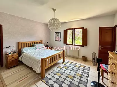 Maison, 195 m²