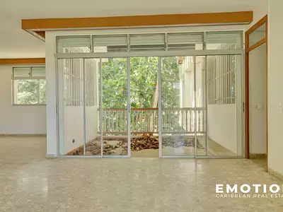 Maison, 420 m²