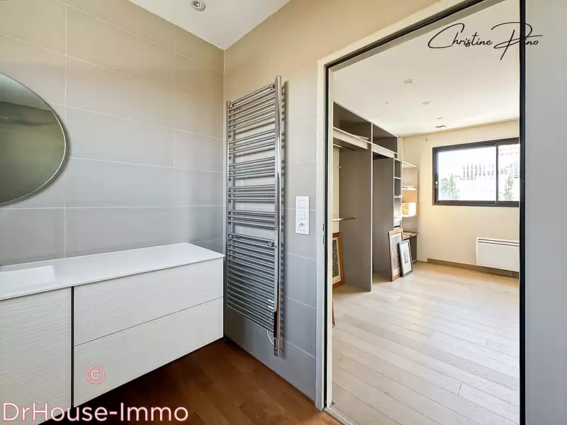 Maison, 180 m²