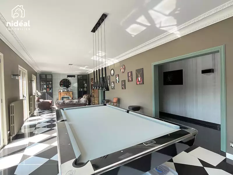 Maison, 450 m²