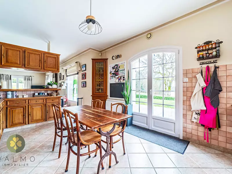 Maison, 266 m²