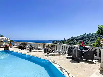Maison, 230 m²