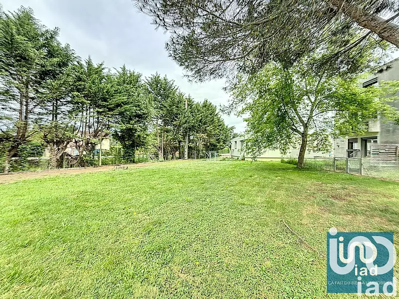 Immeuble, 621 m²