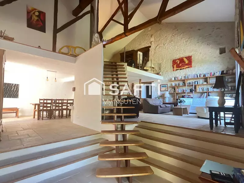 Maison, 235 m²