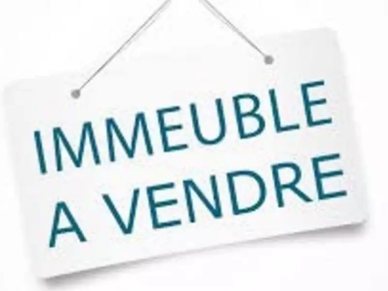 Immeuble, 244 m²