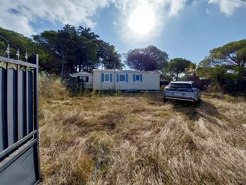 Terrain, 711 m²