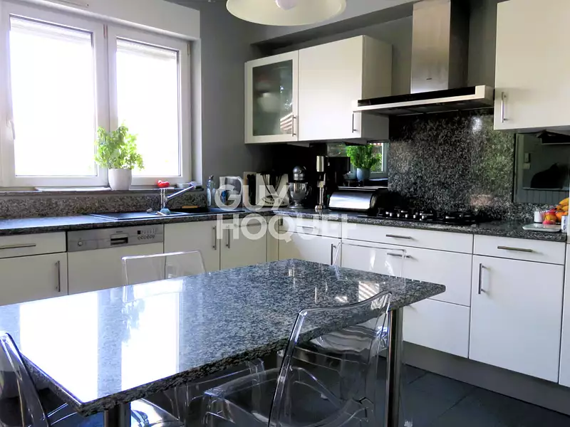 Maison, 249,84 m²