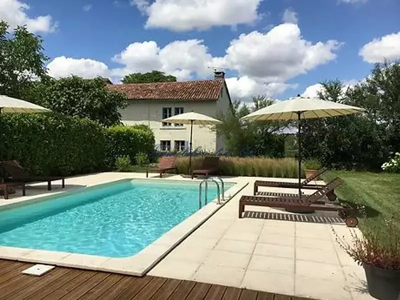 Maison, 347 m²