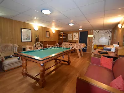 Maison, 303 m²