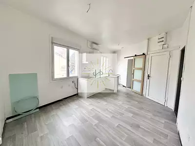 Immeuble, 216,87 m²