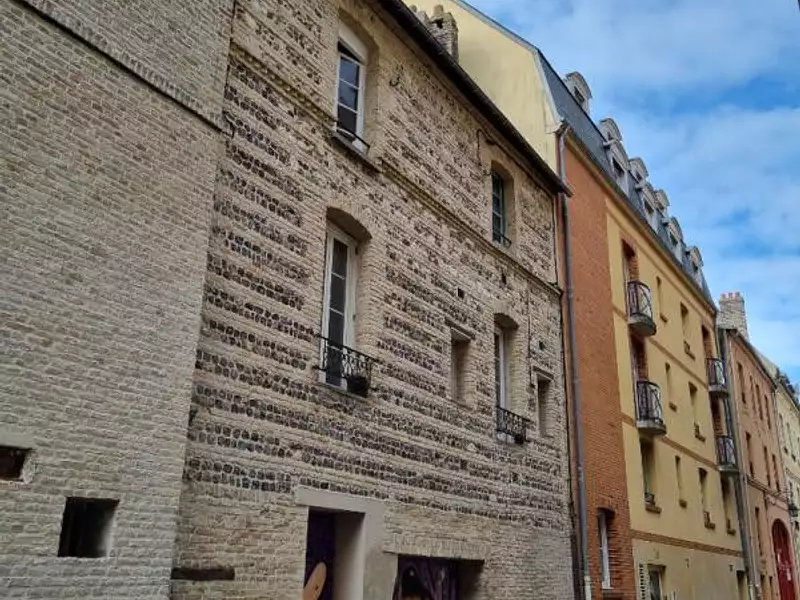 Immeuble, 180 m²