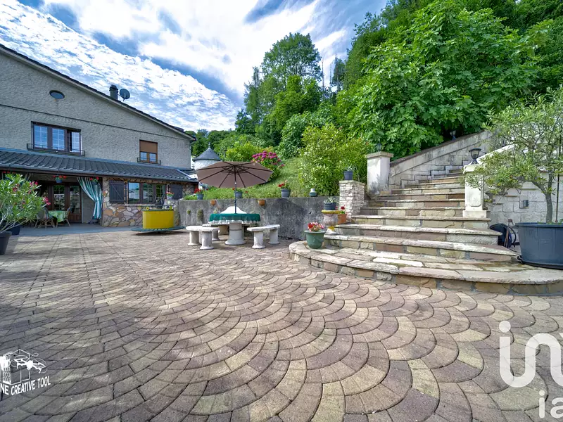 Maison, 251 m²