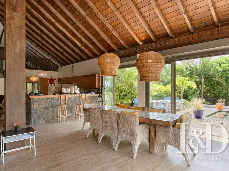 Maison, 250 m²