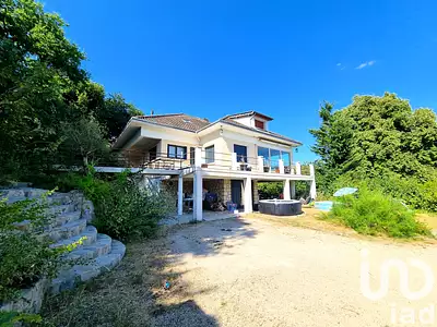 Maison, 275 m²