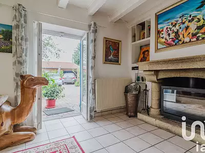 Maison, 240 m²